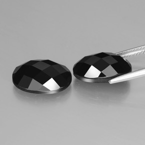 Gemme di Spinello Schorl naturale da 12.71 ct, Taglio ovale, Opaco