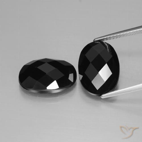 12.42ctw Naturale Nero Spinello, Ovale, Opaco