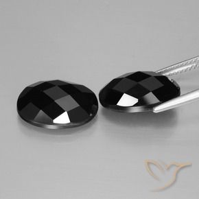 Gemme di Spinello Nero naturale da 12.42 ct, Ovale, Opaco