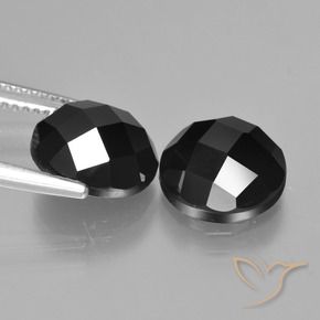 Gemme di Spinello Nero naturale da 8.55 ct, Rotondo, Opaco
