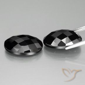 Gemme di Spinello Nero naturale da 26.13 ct, Ovale, Opaco