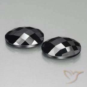 Gemme di Spinello Nero naturale da 25.08 ct, Ovale, Opaco