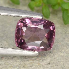 Spinello Viola medio naturale da 0.83 ct, Taglio a cuscino, VVS