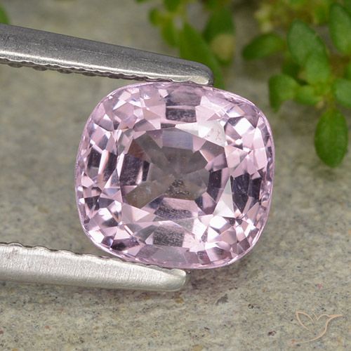 Spinello naturale porpora da 1,69 ct, taglio a cuscino, VVS-VS