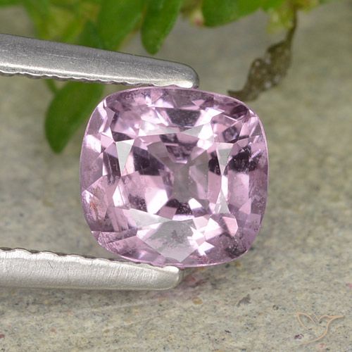 0.95ct Naturale lavanda profonda Spinello, Cuscino, VS