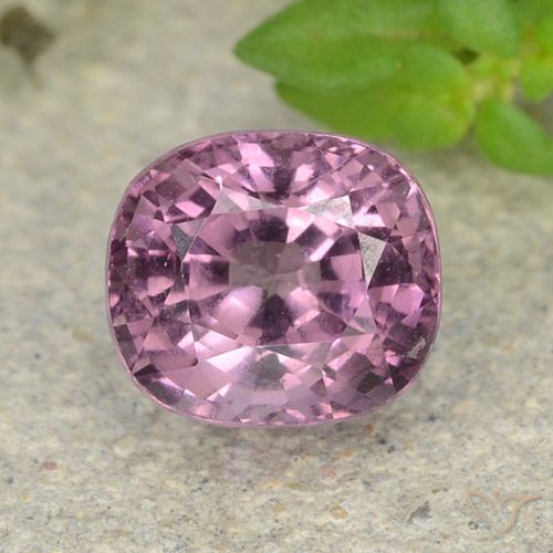 1.21ct Naturale lavanda profonda Spinello, Cuscino, VVS-VS