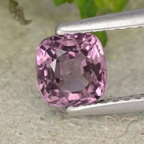 Spinello Viola chiaro naturale da 1.04 ct, Cuscino, VVS-VS