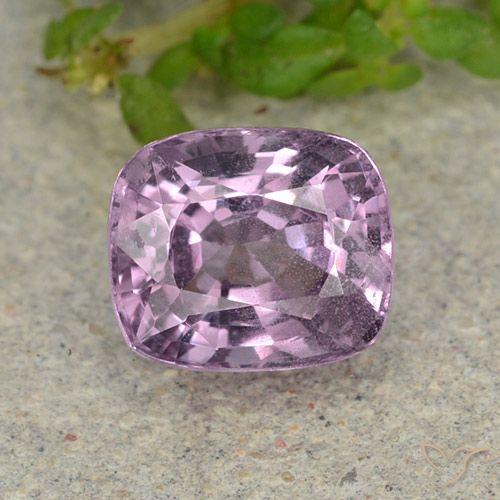 1.45ct Naturale Viola grigiastro chiaro Spinello, Cuscino, VS
