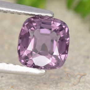 Spinello Viola uva chiaro naturale da 1.34 ct, Cuscino, VVS