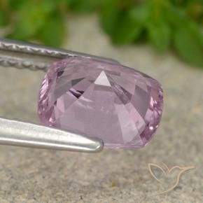 Spinello Viola chiaro naturale da 1.58 ct, Taglio a cuscino, VS