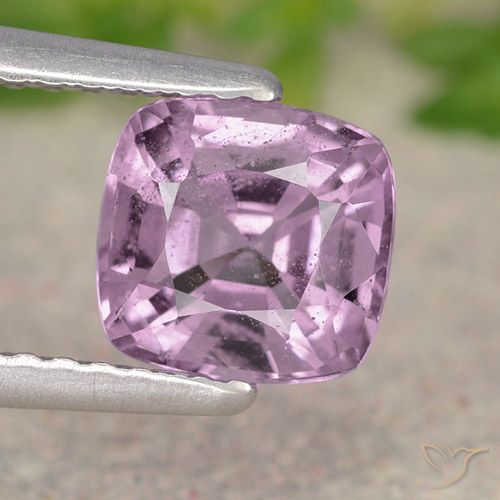 1.32ct Naturale Viola medio Spinello, Cuscino, VS