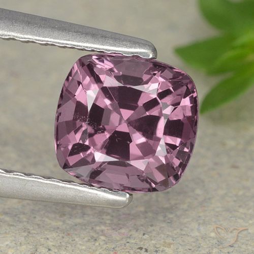 1.33ct Naturale Viola medio-scuro Spinello, Cuscino, VVS, Photo A