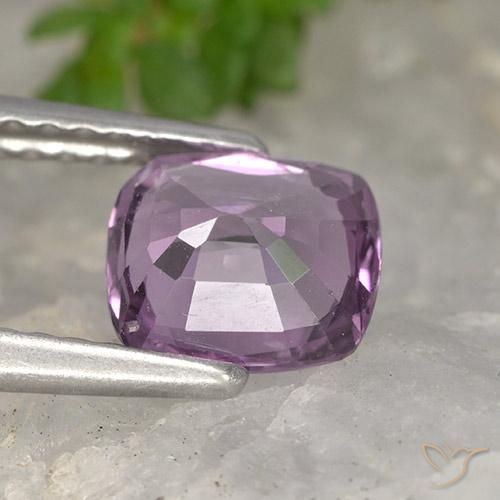 Spinello Viola chiaro naturale da 1.25 ct, Cuscino, VVS-VS