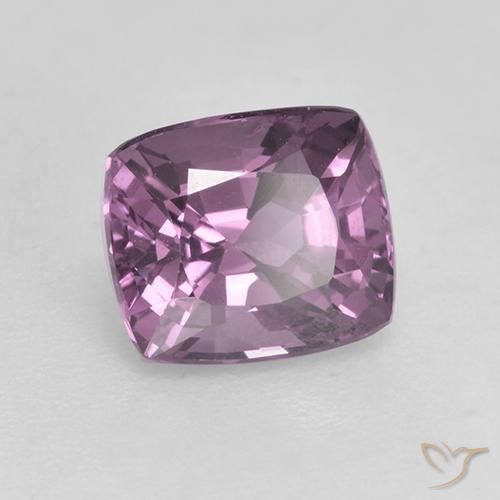 Spinello Viola medio-scuro naturale da 1.54 ct, Cuscino, VVS-VS