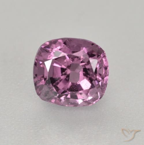 0.99ct Naturale Boysenberry Spinello, Cuscino, VS