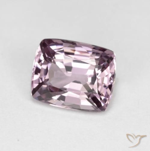 Spinello Viola chiaro naturale da 1.57 ct, Cuscino, VVS-VS