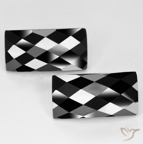 29.48ctw Naturale Nero Spinello, Taglio a baguette, Opaco