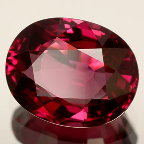 Spinello naturale rosso da 3,30 ct, taglio ovale, VVS