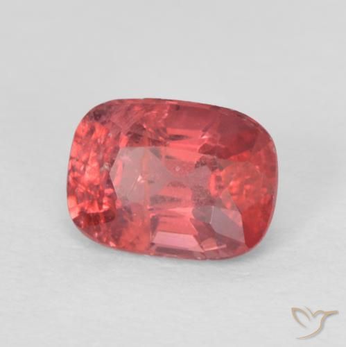 Spinello naturale rosso da 0,63 ct, taglio a cuscino, VS