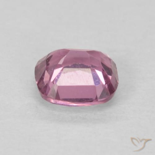 Spinello Boysenberry naturale da 0.57 ct, Cuscino, VS
