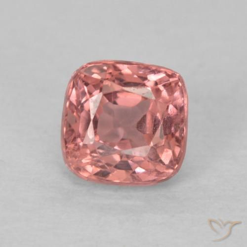 0.65ct Naturale Rosa medio Spinello, Cuscino, VS