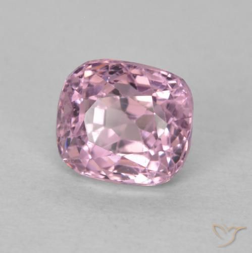Spinello Viola chiaro naturale da 0.72 ct, Cuscino, VS
