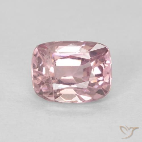 0.67ct Naturale Medium Light-Pink Spinello, Cuscino, VS