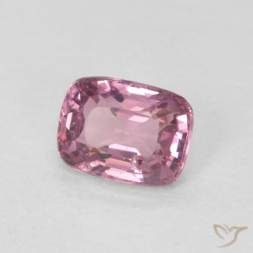 Spinello Rosa hot naturale da 0.53 ct, Cuscino, VS
