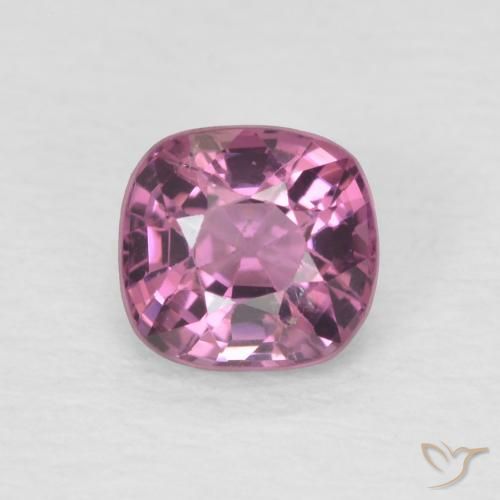 0.68ct Naturale Viola medio Spinello, Cuscino, VVS-VS, Photo A