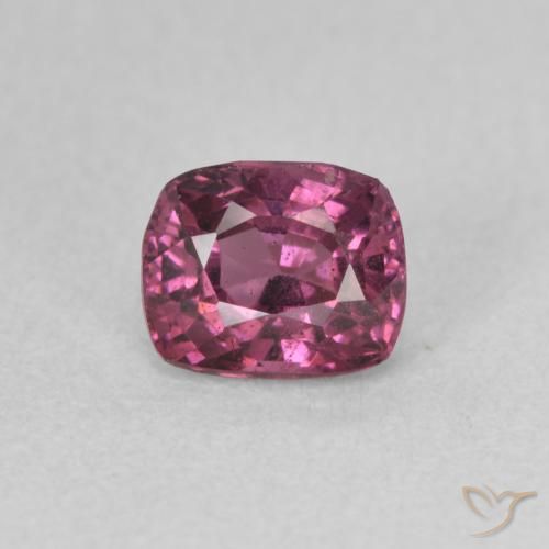 0.77ct Naturale Magenta intenso Spinello, Cuscino, VS