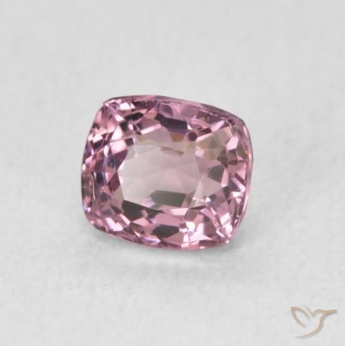 Spinello Viola chiaro naturale da 0.76 ct, Cuscino, VVS