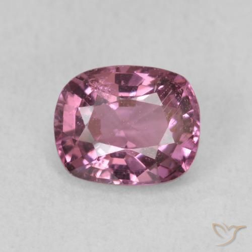 1.00ct Naturale Medium Dark-Purple Spinello, Cuscino, VS