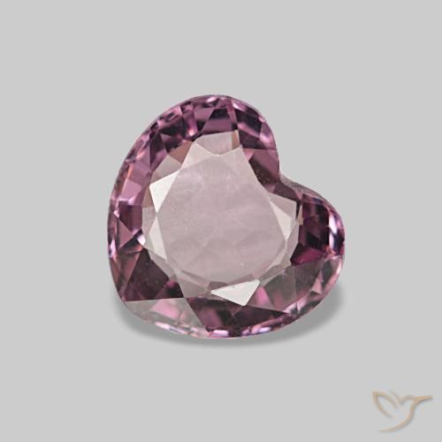 Spinello naturale porpora da 0,63 ct, a forma di cuore, VVS