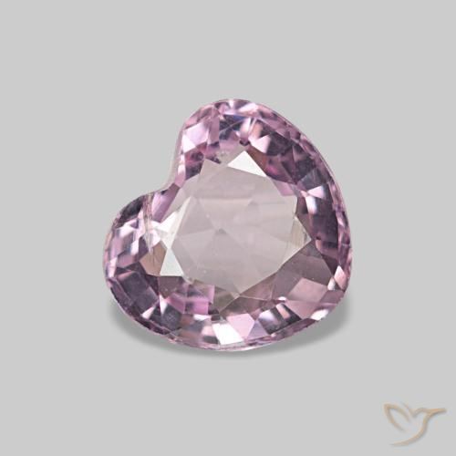 Spinello naturale rosa da 0,70 ct, a forma di cuore, VS