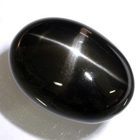 Diopside stellato naturale nero da 48,47 ct, taglio ovale, opaco