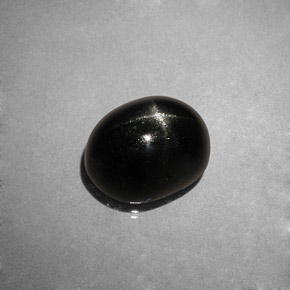Diopside stellato naturale nero da 4,04 ct, taglio ovale, opaco