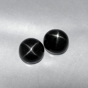 Diopside stellato naturale nero da  ct, taglio rotondo, opaco
