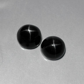 Diopside stellato naturale nero da  ct, taglio rotondo, opaco