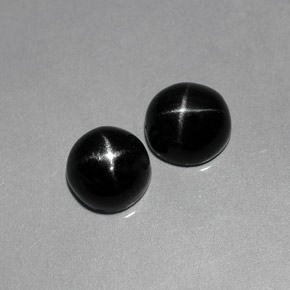 Diopside stellato naturale nero da  ct, taglio ovale, opaco