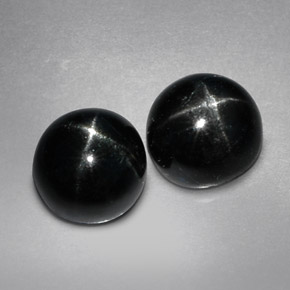 Diopside stellato naturale nero da  ct, taglio rotondo, opaco
