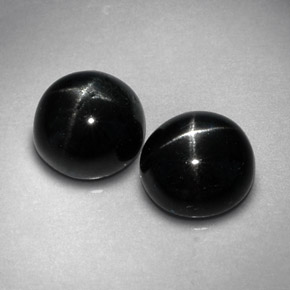 Diopside stellato naturale nero da  ct, taglio rotondo, opaco