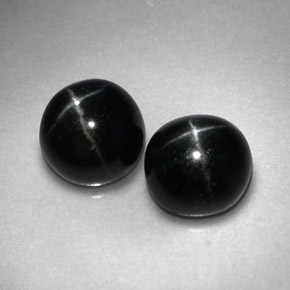 Diopside stellato naturale nero da  ct, taglio rotondo, opaco
