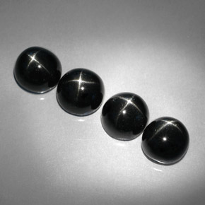 Diopside stellato naturale nero da  ct, taglio rotondo, opaco