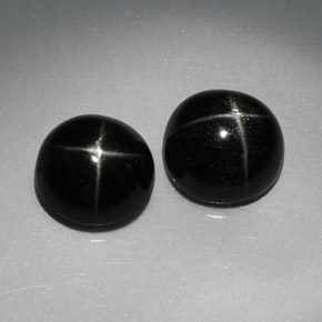 Diopside stellato naturale nero da  ct, taglio rotondo, opaco
