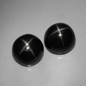 Diopside stellato naturale nero da  ct, taglio rotondo, opaco