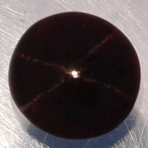 Granato stellato naturale nero da 4,36 ct, taglio rotondo, traslucido