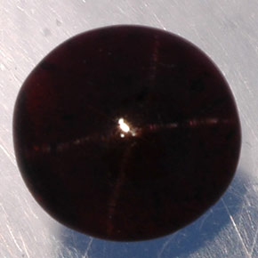 Granato stellato naturale nero da 4,36 ct, taglio rotondo, traslucido