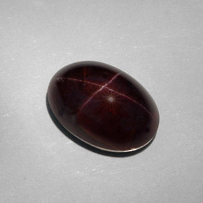 Granato stellato naturale nero da 25,18 ct, taglio ovale, opaco
