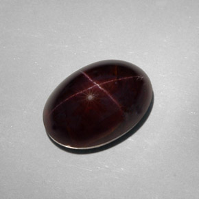 Granato stellato naturale nero da 25,18 ct, taglio ovale, opaco
