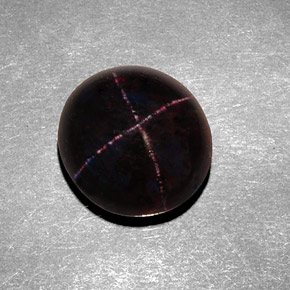 Granato stellato naturale nero da 8,43 ct, taglio ovale, opaco